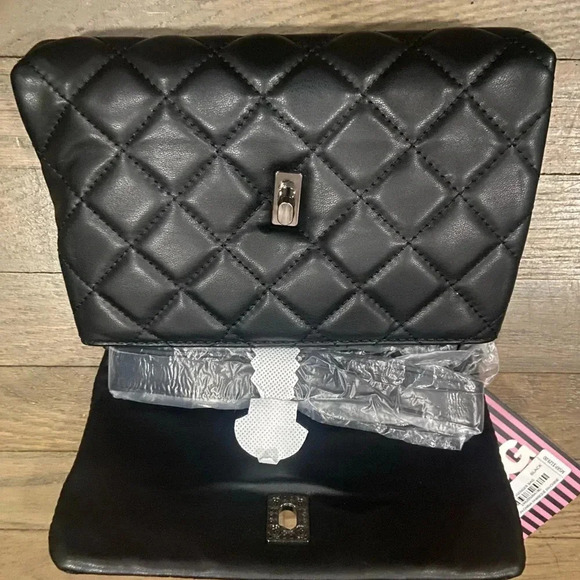 Gilda Paris Messenger Bag - Picture 3 of 5